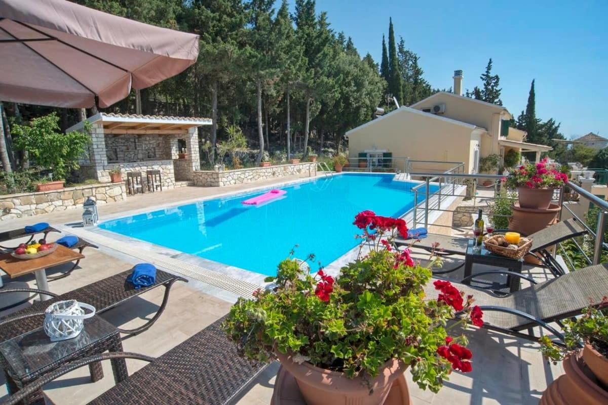 Paxoi Serene Oasis - Mylos Mediterranean Charm Arvanitakeika Exterior foto